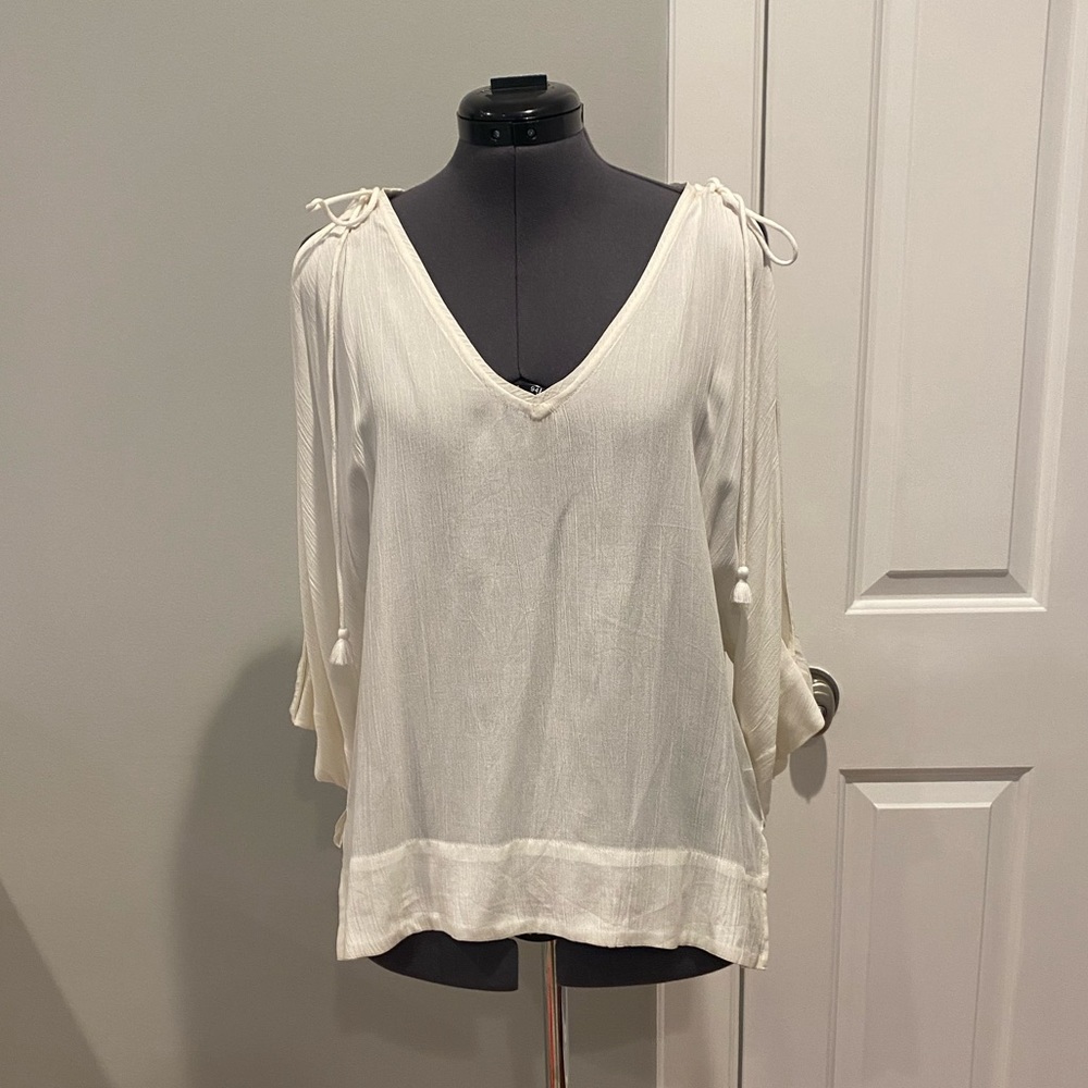 Ella Moss White Three Quarter Split Sleeve Top with Shoulder Ties